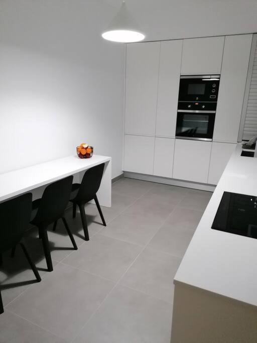 Minimalista Centenario * Sao Bras de Alportel