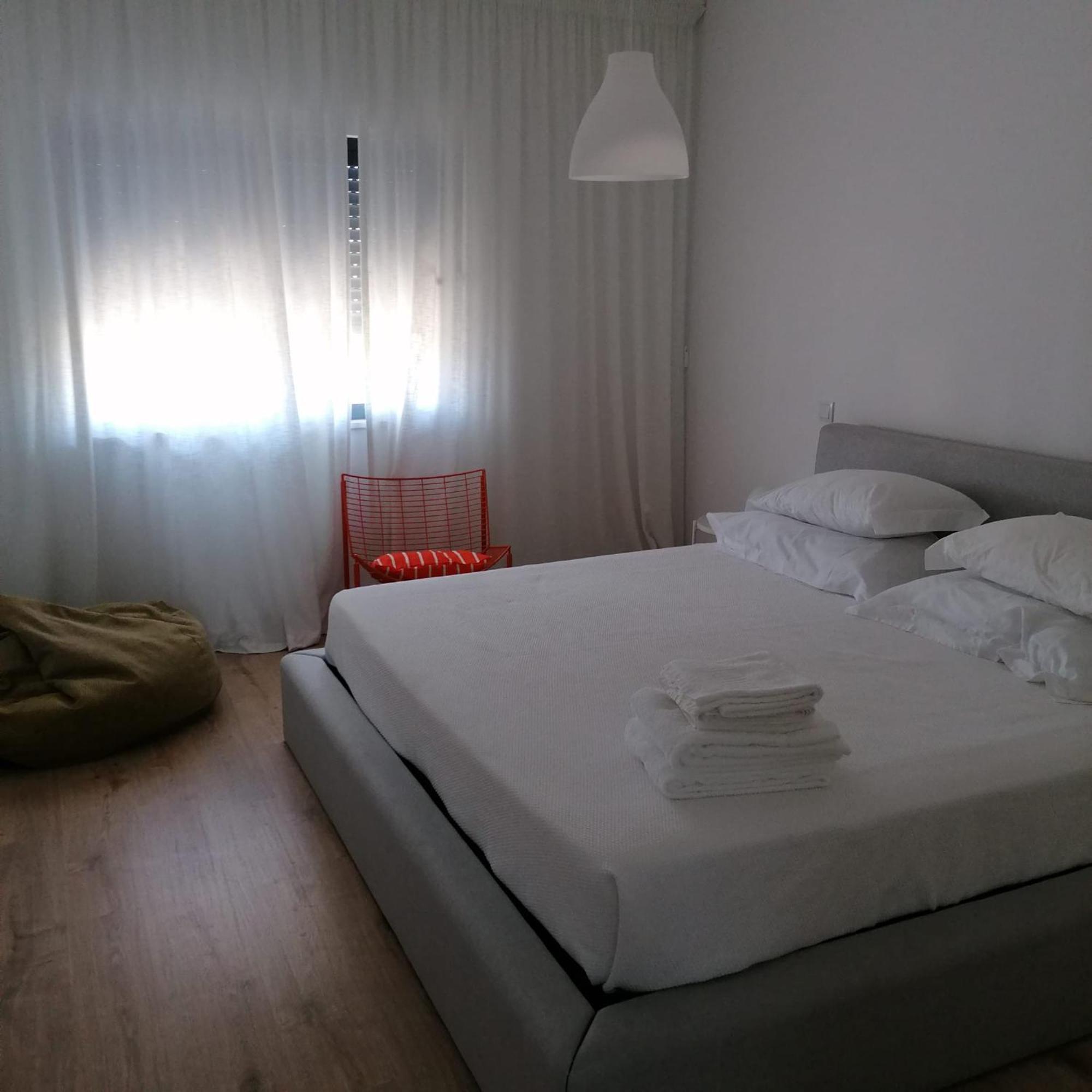 Minimalista Centenario Apartment